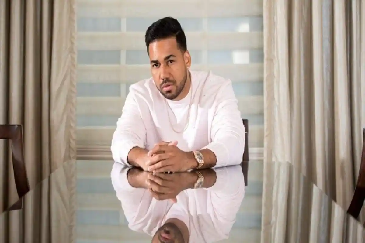 Romeo Santos’ Wife Samantha Medina: A Private Love Story